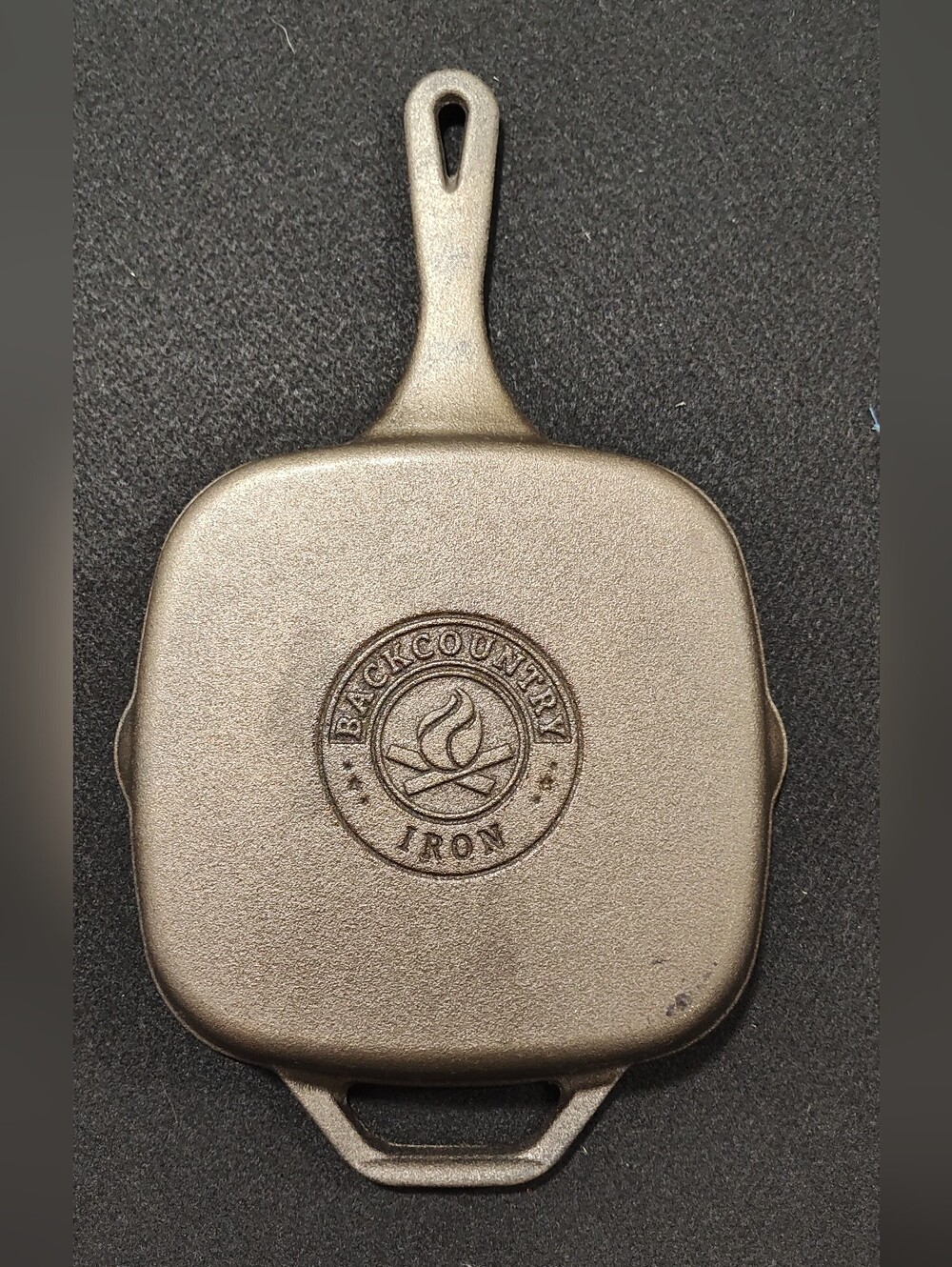 Backcountry Iron Cast Iron 8" Medium Square Grill Pan W/Assist Handle - Seasoned - Picture 4 of 12